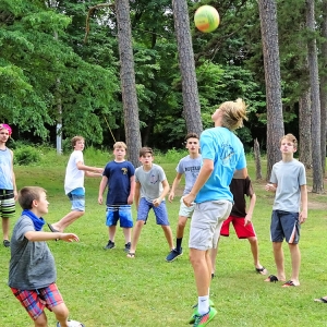 retreats-heading-ball